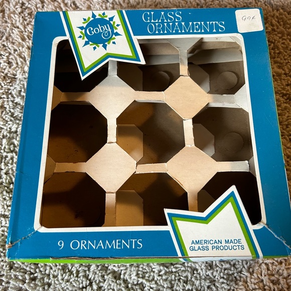 Box of vintage ornaments - Picture 5 of 15